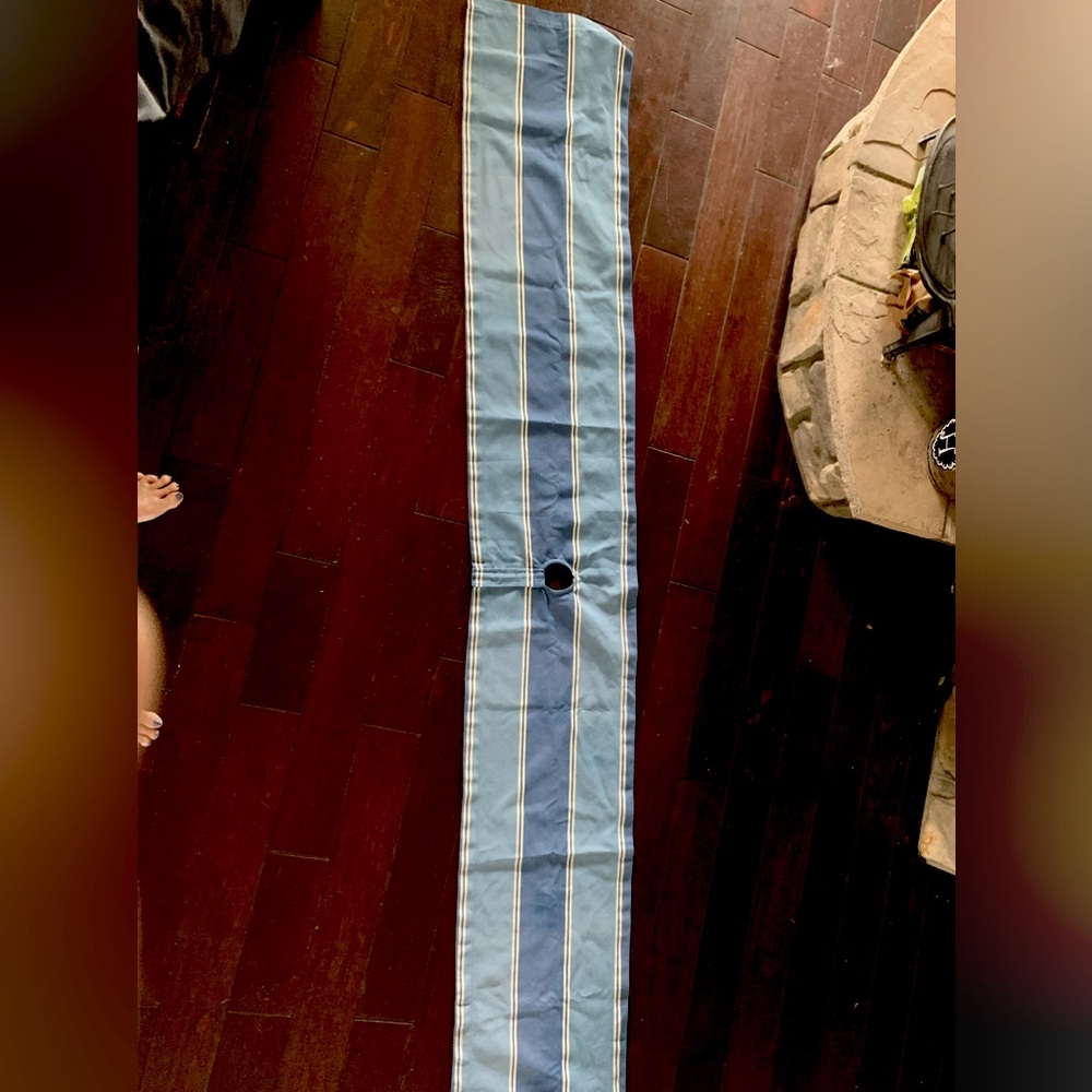 Pottery Barn Awning Strip Classic Blue Runner with Umbrella hole Preowned